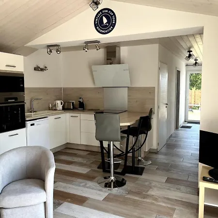 Holiday home Charmante Maison En Bord De L'Epine (Vendee)